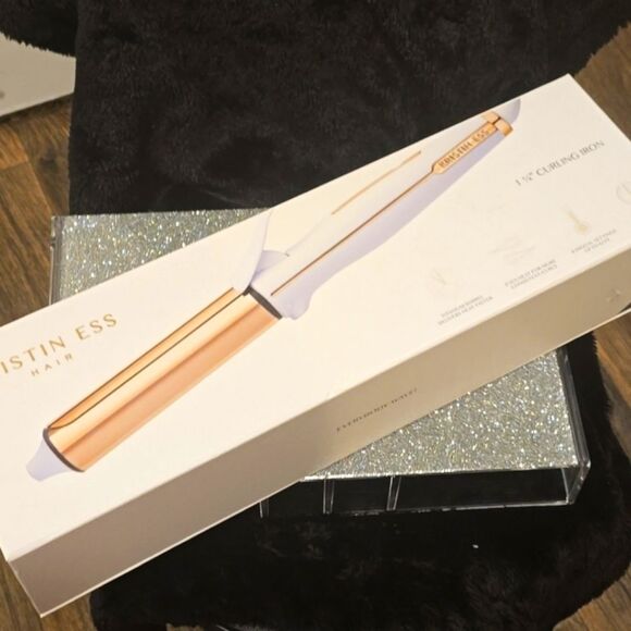 Kristen Ess 1 3/4 Titanium Curling Iron - Picture 8 of 9